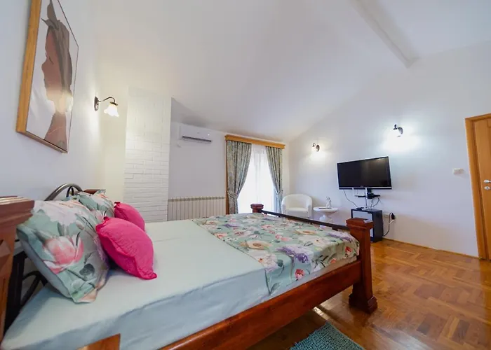 Jakov Villa Podgorica